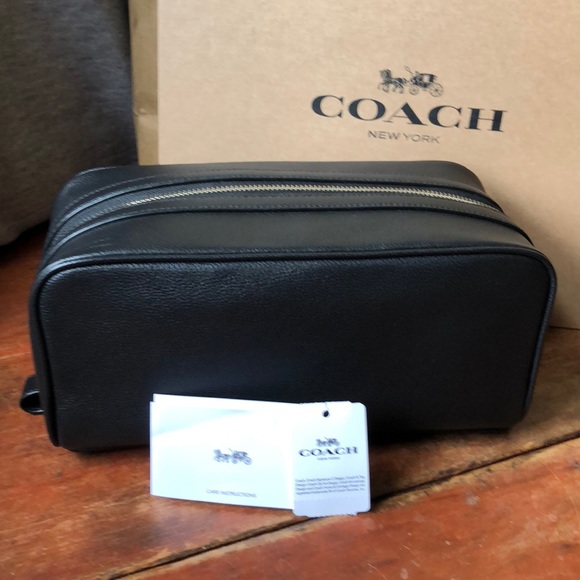 coach men's travel kit